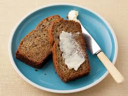 slices of bread and spread